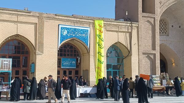 نماز عبادی و سیاسی جمعه در اولین روز از دهه فجر در نیشابور 