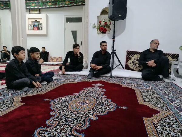عزاداری نوجوانان کاشمری به یاد حضرت رقیه (س)