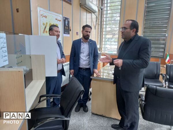 فرماندار اسدآباد از بانک‌های شهرستان بازدید کرد