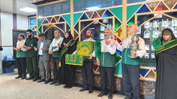 حضور خادمین حرم مطهر امام رضا (ع) به‌مناسبت دهه کرامت و هفته معلم در اداره آموزش و پرورش منطقه ۱۹