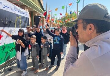 دیوار نگاری از «ظهور تا مقاومت » در شهرکرد 