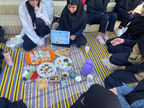 هفته سلامت روان و روز جهانی غذا در دبیرستان جنت شهرستان سملقان
