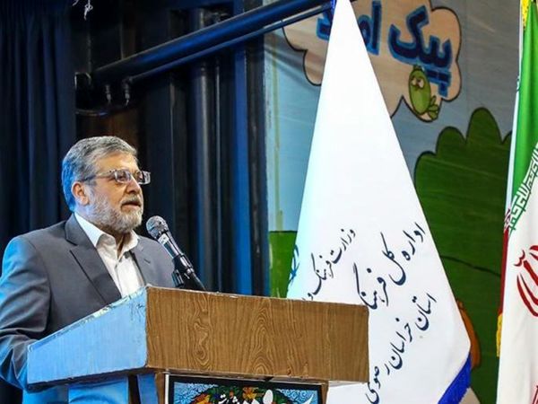 هفدهمین نمایشگاه قرآن و عترت در مشهد آغاز به کار کرد