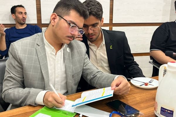 نبض آینده می تپد