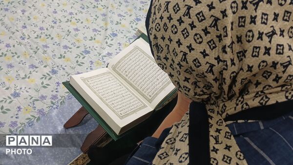 آغاز محفل معنوی جزءخوانی قرآن‌ کریم در بیت‌الزهرا(س) همزمان با نخستین روز ماه مبارک رمضان