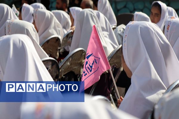 صبح مهر با کیف‌های رنگی و رؤیاهای روشن؛ مدرسه دوباره جان گرفت