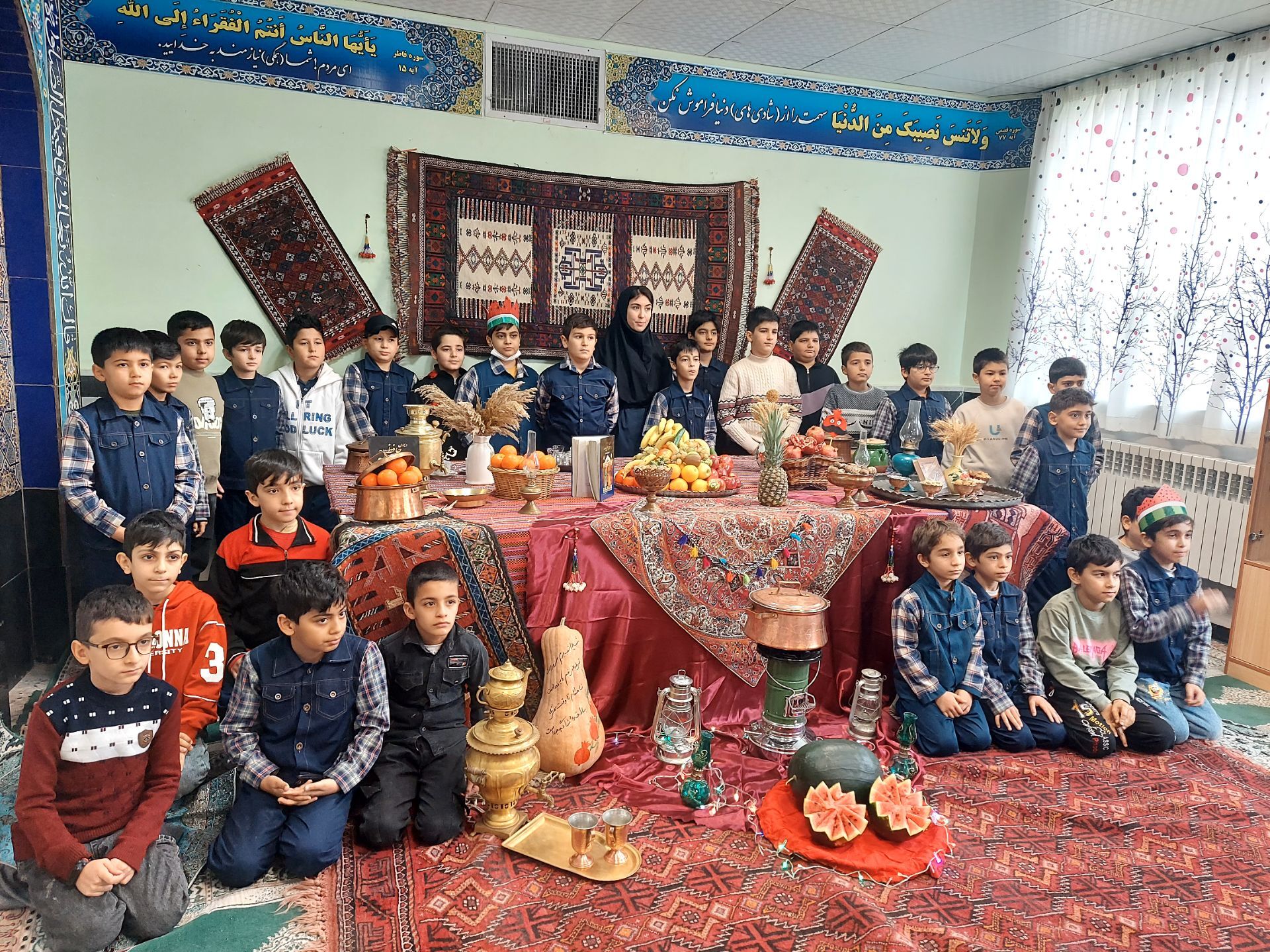 جشن یلدایی در مدرسه شهدای فرهنگی شهرستان شیروان