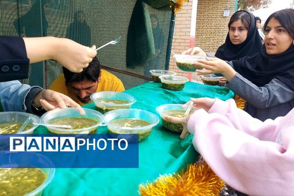 مدارس ورامین در سالروز ولادت حضرت زهرا(س) غرق در شور و جشن 
