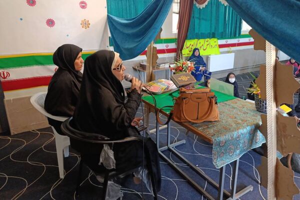 محفل انس با قرآن کریم در دبیرستان حاج بهادر گراشی ناحیه ۳