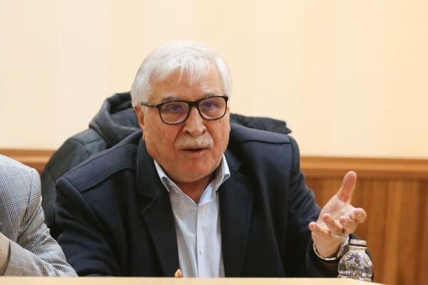 نشست خیرین مدرسه‌ ساز استان اصفهان با استاندار