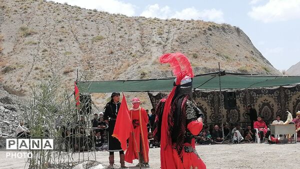 مراسم نمادین تعزیه خوانی اباعبدالله الحسین در شهر بار