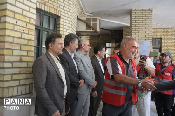 جلوه‌هایی از حضور کاروان دوچرخه سواری «ترکیه تا میناب» در قم
