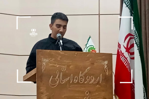 فرماندهان بسیج دانش‌آموزی باید سواد رسانه‌ای را در مدارس تقویت کنند