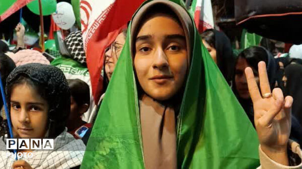قرار شبانه نماد ایستادگی و همدلی میدان امام (ره) شهرستان کوهدشت