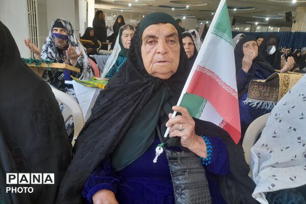 حال‌وهوای معنوی لردگان در جمعه‌ای که با یاد امام شهید و شهدای میناب روشن شد