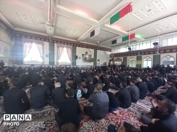 عزاداری واقامه نماز ظهر تاسوعای حسینی در مسجد غریب فدافن