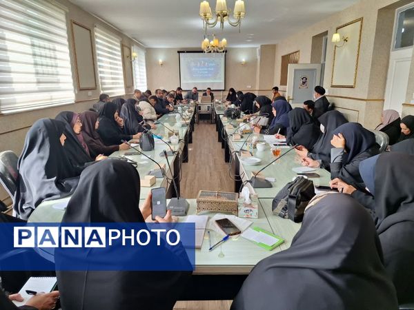 جلسه معاونین پرورشی ناحیه 5 مشهد