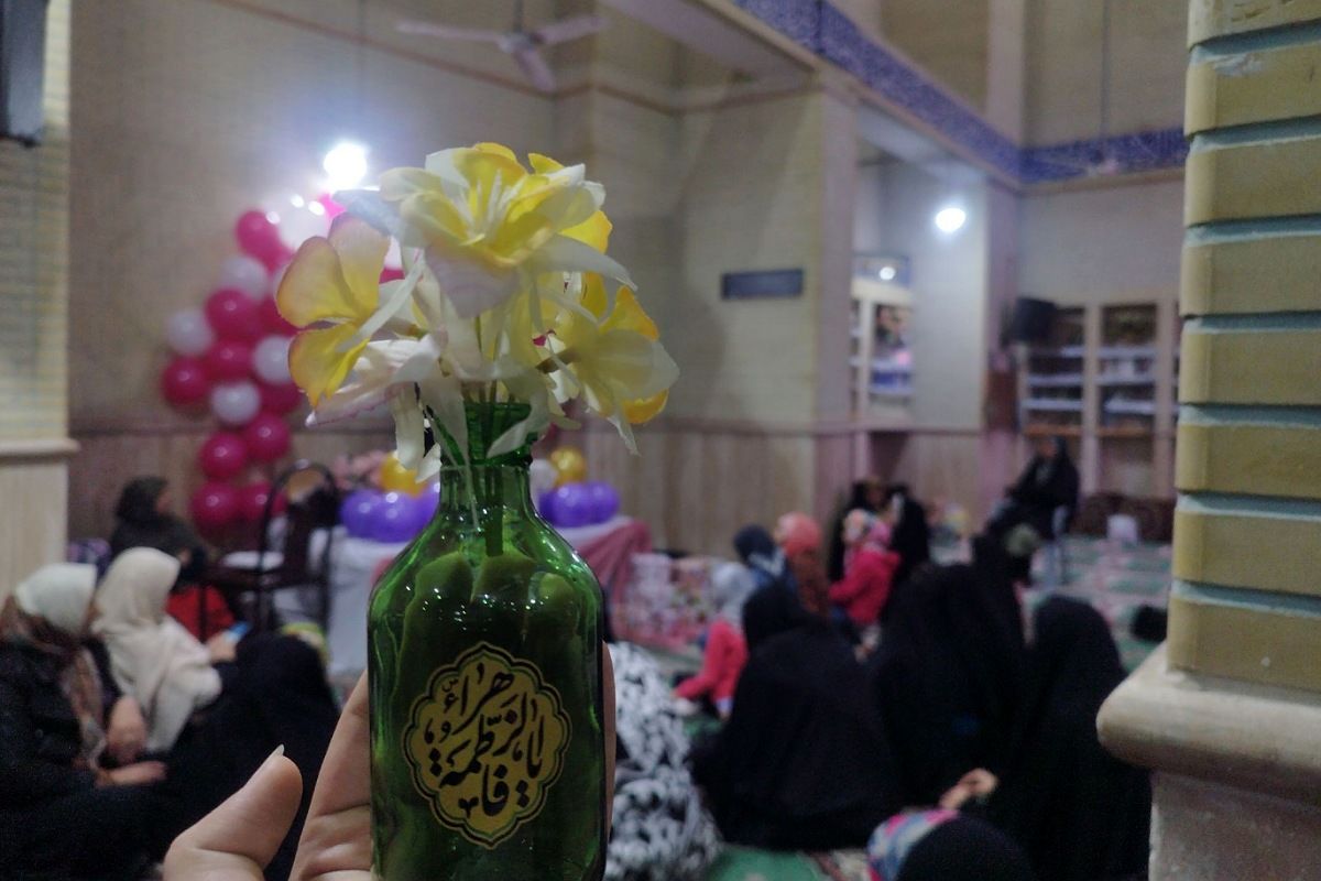 محفل دانش آموزی مقدامه میزبان ولادت حضرت زهرا (س)