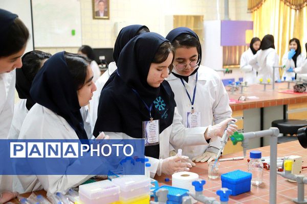 دوره‌های آموزشی هشتمین کارسوق ملی مهندسی ژنتیک در زنجان