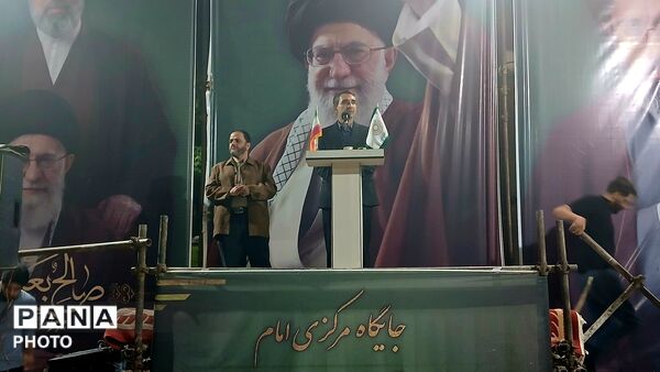 تجدید بیعت با رهبر و آرمان‌های انقلاب در خرم آباد