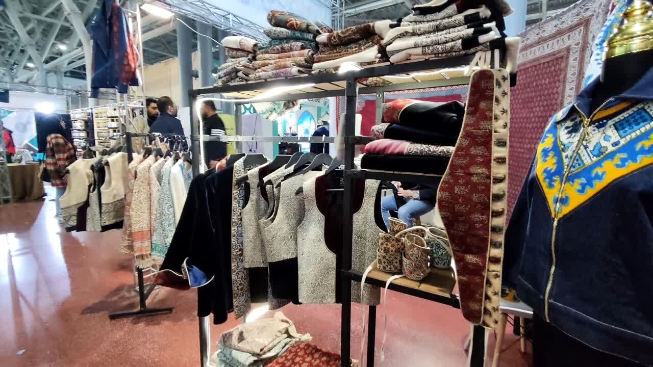 جشنواره سوغات و صنایع گردشگری ایران در اصفهان 