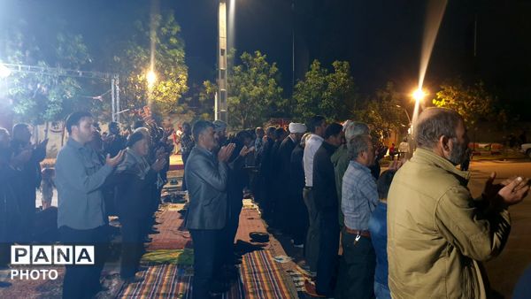 یکن‌آباد غرق در نور دعا؛ برگزاری مراسم نماز استغاثه به امام عصر(عج)