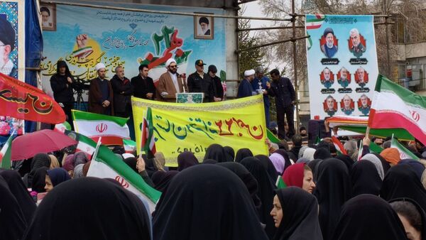 قروه؛ صحنه‌ تجلی وحدت و شور انقلابی  