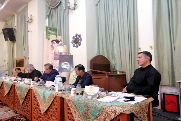 محفل انس با قرآن فرهنگیان و دانش آموزان خراسان رضوی در یادبود شهید جمهور