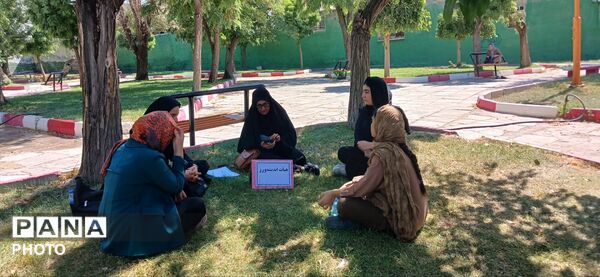 هم‌اندیشی دانش‌آموزان کامیارانی با محوریت «نوجوان تمدن‌ساز» و فرهنگ عفاف و حجاب