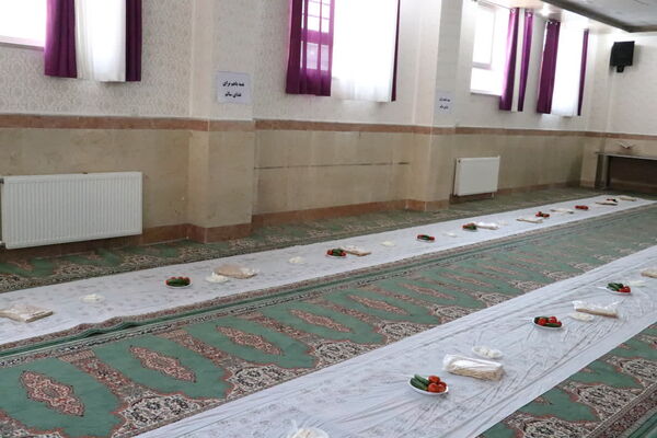 مراسم روز جهانی غذا در دبیرستان فرزانگان دکتر شاهی