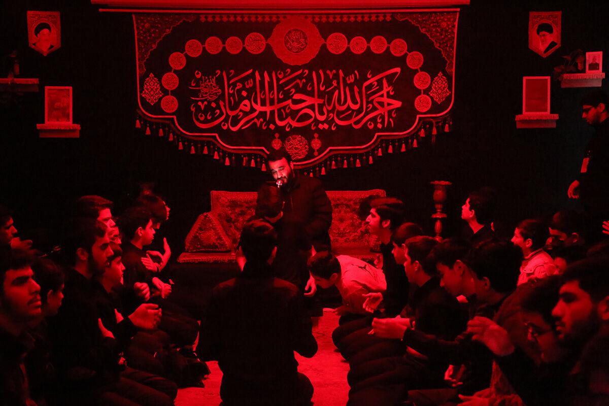 عزاداری نوجوانان فاطمی در سالروز شهادت امام موسی کاظم(ع)