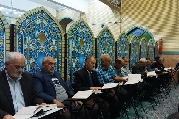عطر ندبه در مسجد کاووسیه صاحب‌الزمان؛ زمزمه‌هایی که دل‌ها را روشن کرد