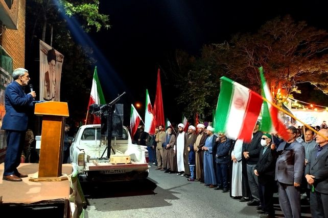 حضور و ایستادگی ؛ تکرارِ حماسه در بامِ ایران
