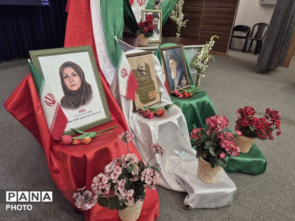 برگزاری آیین تجلیل از مقام شامخ معلم در منطقه ۱۵