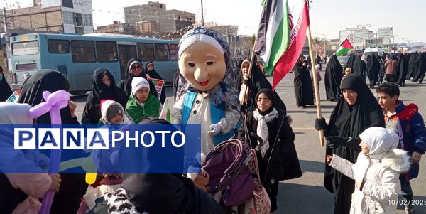 تجمع مردم غیور، انقلابی و ولایتمدار اسلامشهر در جشن ۴۶ سالگی انقلاب اسلامی