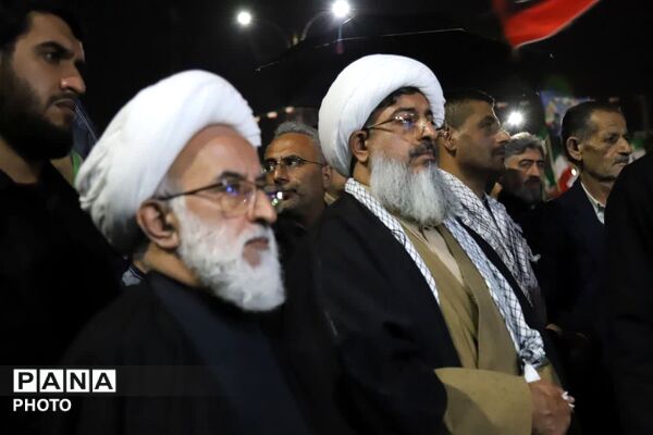 تجدید بیعت مسئولان البرزی با شهدای جنگ رمضان 