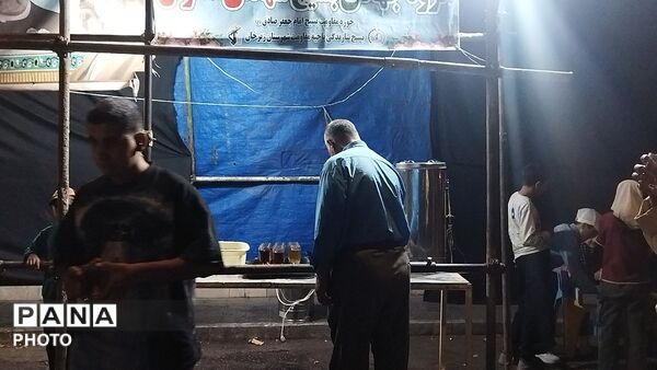 موکب شهدای روستای آهوان در صد و چهارمین شب از اجتماعات مردمی 