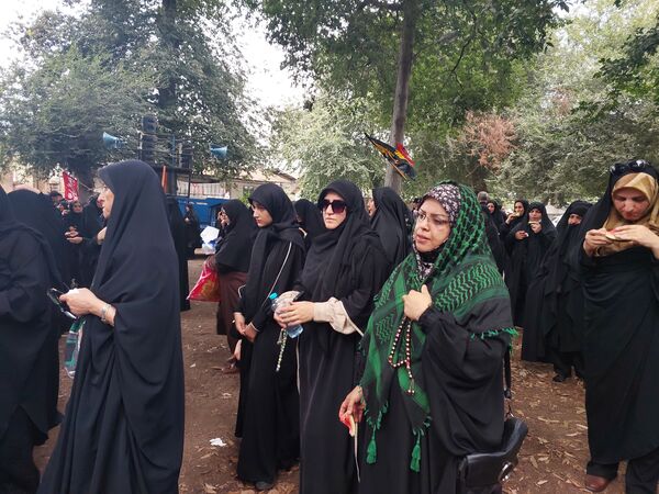عشق‌به امام حسین همواره در دلهاست