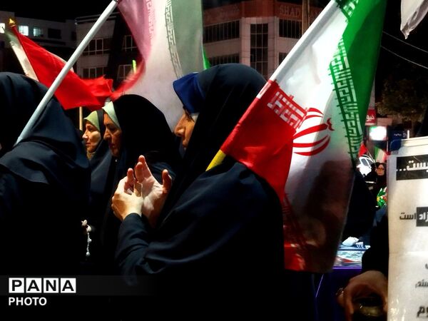 «موکب شهدای بسیج» در فلکه آزادی؛ میعادگاه دلدادگان و خادمان