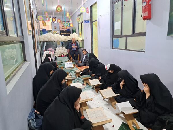 محفل انس با قرآن در کانون فرهنگی‌تربیتی رضوان محمودآباد
