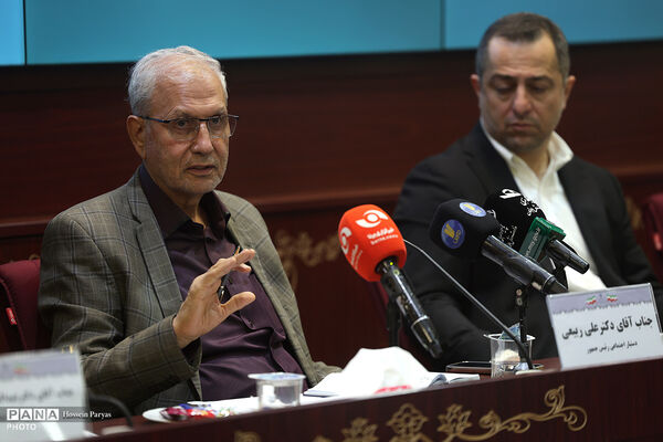 آیین تجلیل از جوانان افتخار آفرین المپیاد علمی جهانی ٢٠٢۶