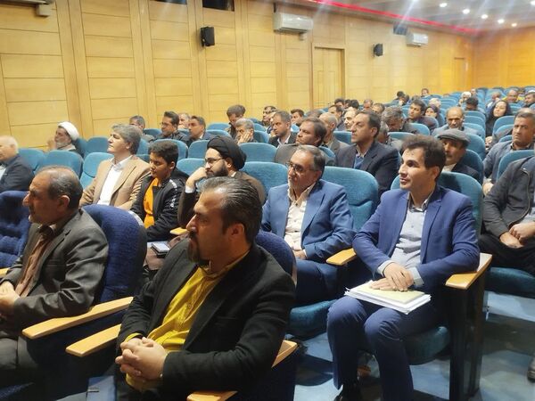 اجرای طرح هر محله یک خادم هلال در تویسرکان