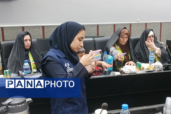 نشست هم‌اندیشی پیشکسوتان سازمان دانش‌آموزی استان کرمانشاه