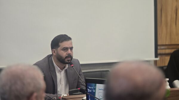 آیین رونمایی از پوستر بیست‌وهفتمین جشنواره خیرین مدرسه‌ساز استان اصفهان