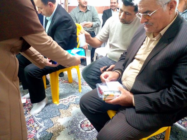 جلسه انجمن اولیا و مربیان در دبیرستان نمونه دولتی مهرورزان خواف