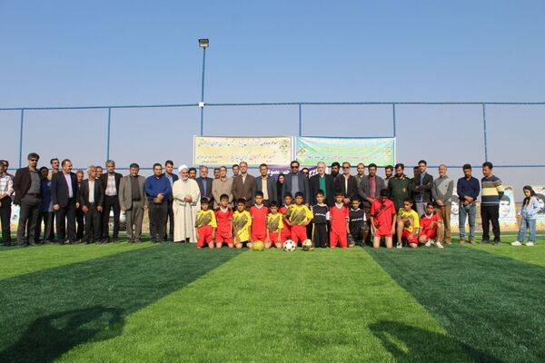 افتتاح زمین چمن روستای خوجان 