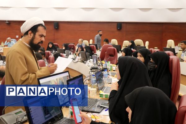 اتاق کنترل وضعیت ستاد انتخابات شهر مشهد در دور دوم انتخابات ریاست جمهوری 