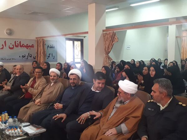 برگزاری مراسم بزرگداشت روز دانشجو در پیام نور آشخانه 