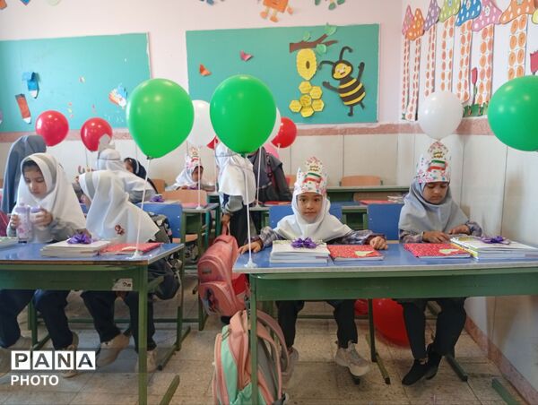 برگزاری جشن شکوفه ها در آموزشگاه بنیاد برکت