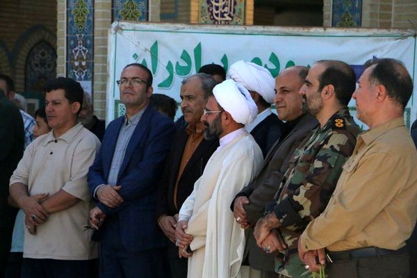 آیین غبارروبی و گلباران مزار شهدا در آستان امامزاده بی‌بی سکینه خاتون (س)